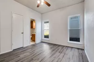 1815 Water Oak Dr, Lewisville, TX 75067 - Photo 12