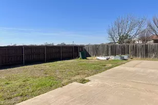 476 Willowlake Dr, Little Elm, TX 75068 - Photo 26