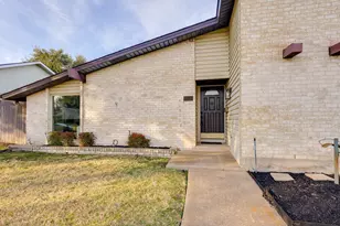 3301 Russwood Ln, Garland, TX 75044 - Photo 2