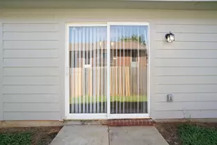 7816 Whitney Ln, Fort Worth, TX 76112 - Photo 22