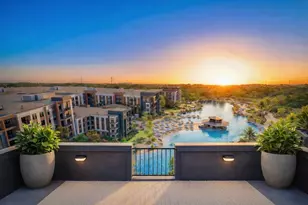 2651 Carmelita St, Dallas, TX 75212 - Photo 2