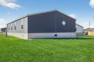 154 Firefly Dr, Springtown, TX 76082 - Photo 36