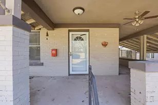 1409 Virginia Pl, Fort Worth, TX 76107 - Photo 4