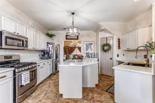 3932 Harrison Ct, Carrollton, TX 75010 - Photo 6