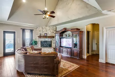 1233 County Road 3550, Paradise, TX 76073 - Photo 4