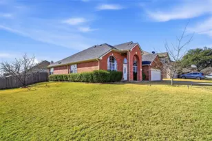 2116 Sandstone Ct, Mansfield, TX 76063 - Photo 2