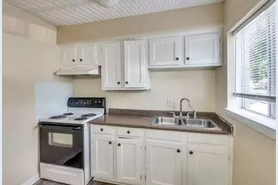 512 S Delaware Street #6, Irving, TX 75060 - Photo 1