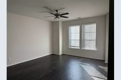 1924 Buffalo Hill Drive, Mesquite, TX 75149 - Photo 2