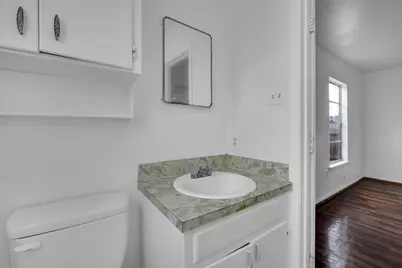 220 N Commerce Street, Burleson, TX 76028 - Photo 14