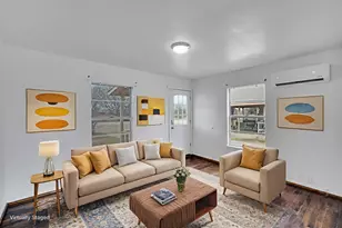 220 N Commerce St, Burleson, TX 76028 - Photo 4