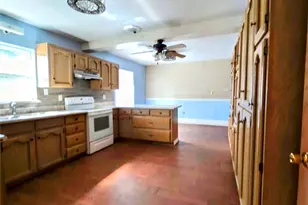 285 Montgomery Rd, Mineral Wells, TX 76067 - Photo 12