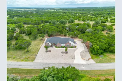 8028 Leven Links Street, Cleburne, TX 76033 - Photo 4