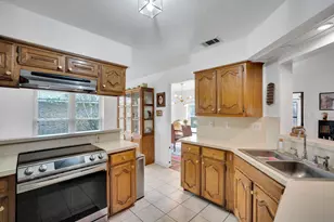 202 Morene Ave, Waxahachie, TX 75165 - Photo 10