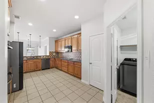 1547 Brookview Dr, Lancaster, TX 75146 - Photo 10