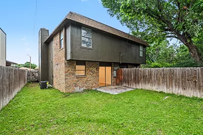 2103 Mistletoe Avenue, Fort Worth, TX 76110 - Photo 20