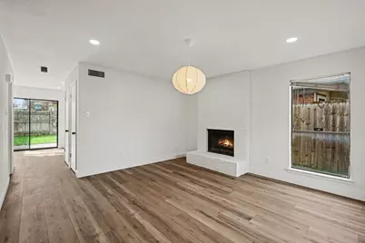 2103 Mistletoe Avenue, Fort Worth, TX 76110 - Photo 4