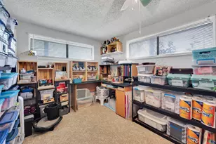 1185 Lakewood Cir, Alvarado, TX 76009 - Photo 10