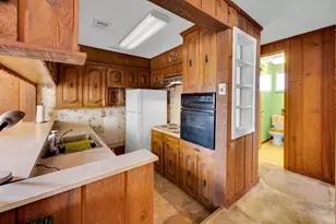 1185 Lakewood Cir, Alvarado, TX 76009 - Photo 8