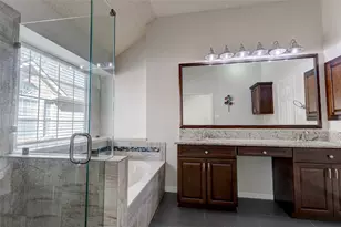 10809 River Oaks Dr, Frisco, TX 75035 - Photo 16