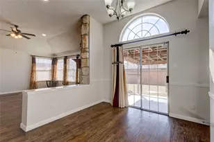 10809 River Oaks Dr, Frisco, TX 75035 - Photo 12