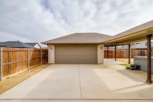 612 Adeline Dr, Burleson, TX 76028 - Photo 36