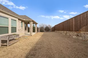 1701 Pelham Dr, Aubrey, TX 76227 - Photo 32