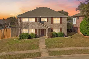 921 Valleybrook Dr, Lewisville, TX 75067 - Photo 2