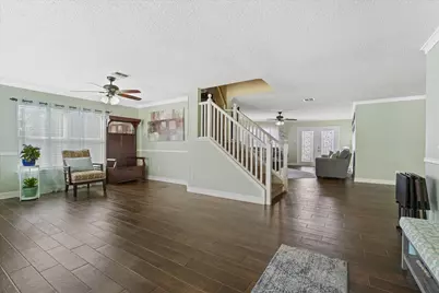 921 Valleybrook Drive, Lewisville, TX 75067 - Photo 10