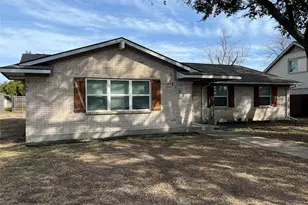 2101 Plymouth Rock Dr, Richardson, TX 75081 - Photo 2