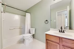 2528 Big Spring Dr, Fort Worth, TX 76120 - Photo 16