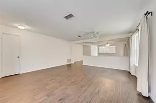 2528 Big Spring Dr, Fort Worth, TX 76120 - Photo 4