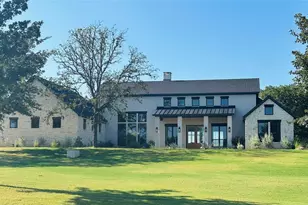 1017 Old Oaks Ct, Weatherford, TX 76087 - Photo 4