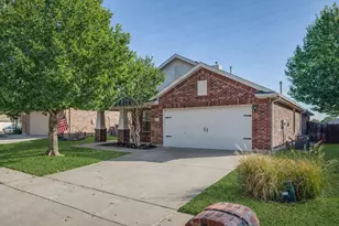 15532 Adlong Dr, Fort Worth, TX 76262 - Photo 2