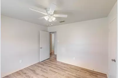 1538 Oakbrook Street, Lancaster, TX 75134 - Photo 30