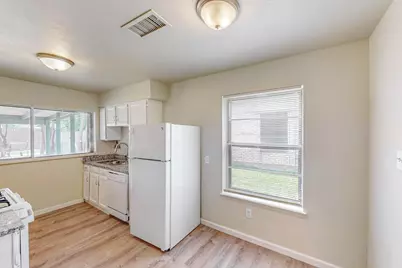 1538 Oakbrook Street, Lancaster, TX 75134 - Photo 12