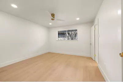 3945 Shady Hill Drive, Dallas, TX 75229 - Photo 32