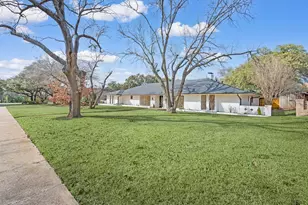 3945 Shady Hill Dr, Dallas, TX 75229 - Photo 2