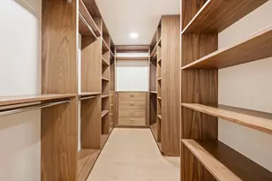 3945 Shady Hill Dr, Dallas, TX 75229 - Photo 24