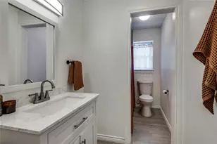 1906 Woodoak Dr, Irving, TX 75060 - Photo 22