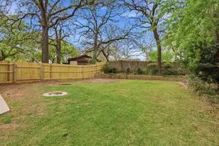 209 Valley View Ct, Azle, TX 76020 - Photo 36