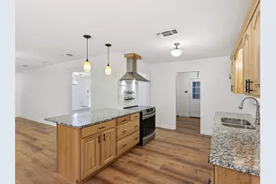 209 Valley View Court, Azle, TX 76020 - Photo 10