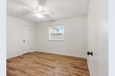 209 Valley View Court, Azle, TX 76020 - Photo 34