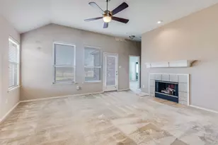 9421 Links Fairway Dr, Rowlett, TX 75089 - Photo 8