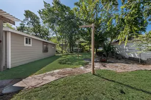 523 Houston St, Cedar Hill, TX 75104 - Photo 20