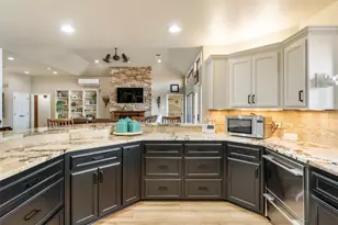 2325 River Rd, Granbury, TX 76048 - Photo 10