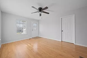 1802 N Wilhite St, Cleburne, TX 76031 - Photo 6