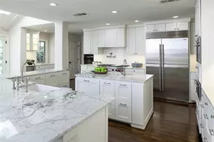 5460 Surrey Cir, Dallas, TX 75209 - Photo 10