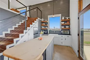 140 Turkey Farm Rd, Whitesboro, TX 76273 - Photo 8