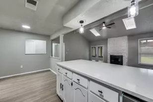 5402 Holly Trail, Arlington, TX 76016 - Photo 4