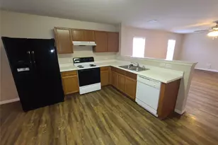 12141 Shine Ave, Rhome, TX 76078 - Photo 10